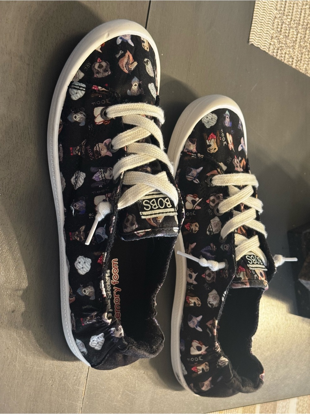 Skechers BOBS black canvas sneakers with multicolor dog print white accents 9.5. - Picture 5 of 12